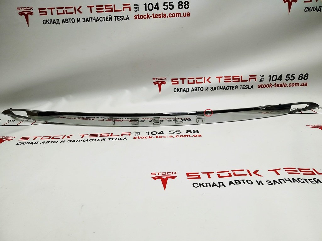 10 Накладка TESLA кришки багажника хром (з пошкодженням) Tesla model S, model S REST
